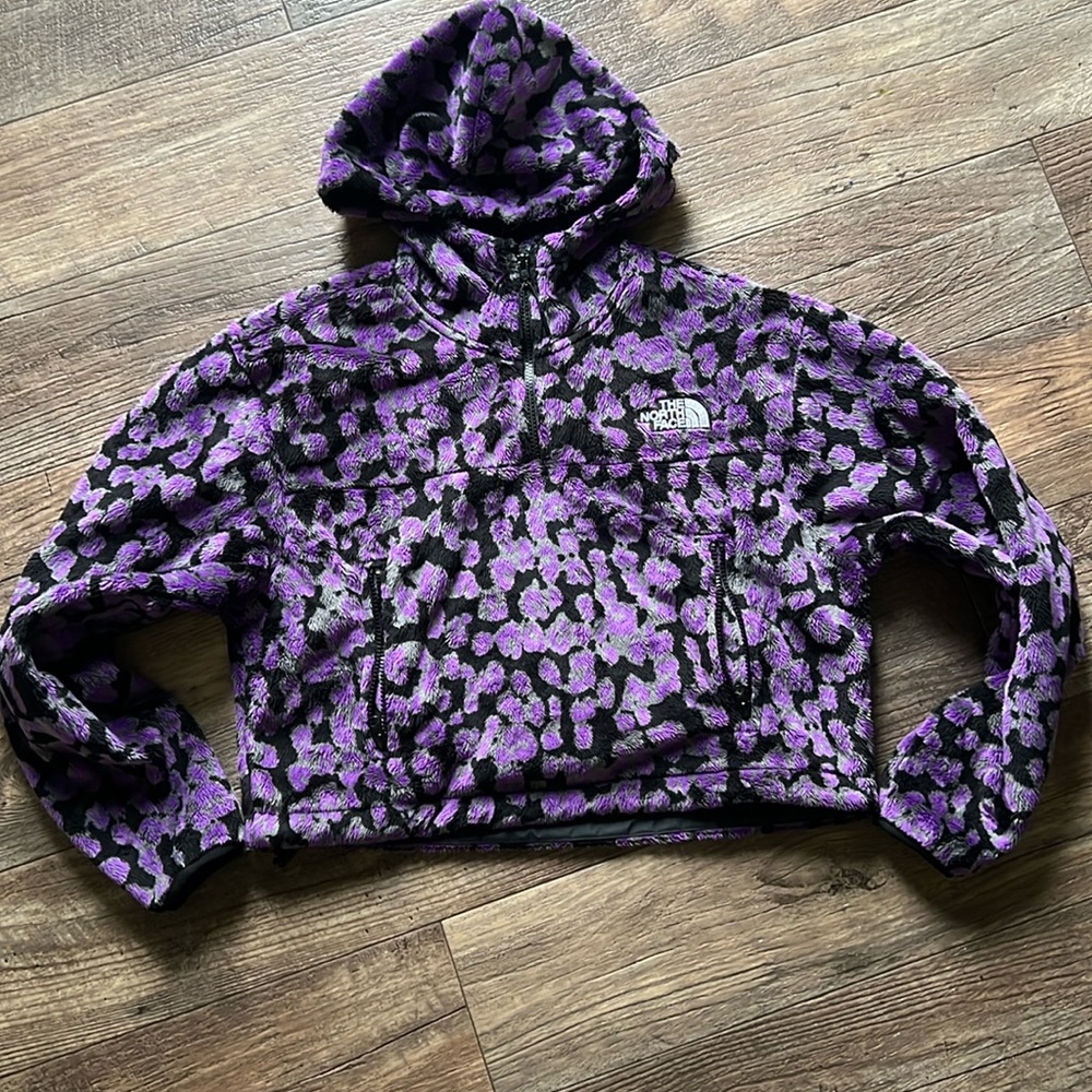 North Face fluffy soft cropped hoodie